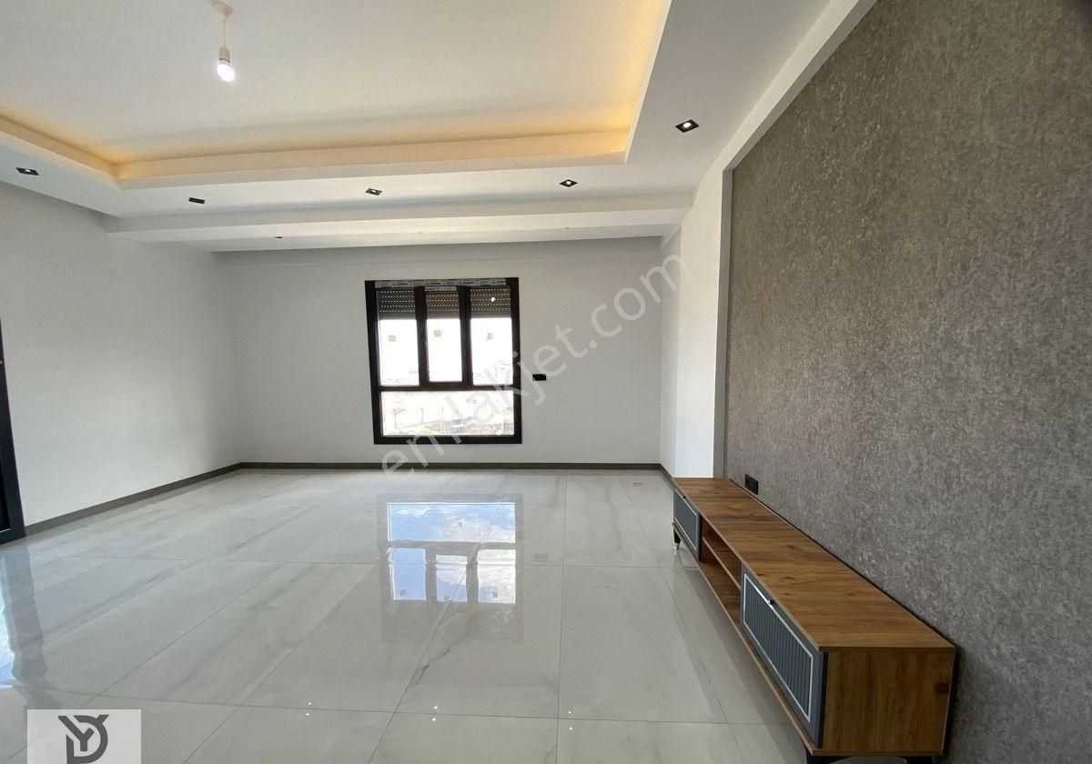 1200 Evler Mahallesi'nde Satılık Ultra Lüks Arakat 3+1 165 M2 Daire - Görsel 3