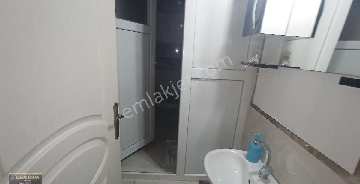 Konumu Güzel Ana Caddeye Yakın 2+1 Bakımlı Giriş Kat - Görsel 11