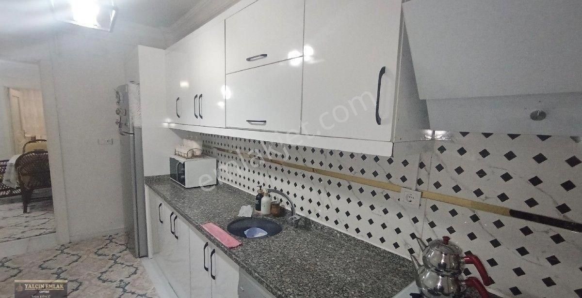 Konumu Güzel Ana Caddeye Yakın 2+1 Bakımlı Giriş Kat - Görsel 16