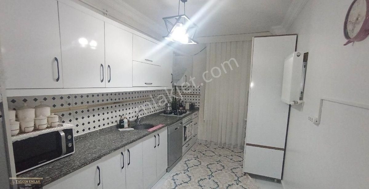 Konumu Güzel Ana Caddeye Yakın 2+1 Bakımlı Giriş Kat - Görsel 20