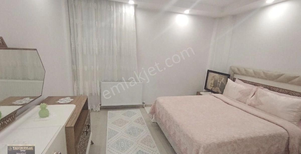 Konumu Güzel Ana Caddeye Yakın 2+1 Bakımlı Giriş Kat - Görsel 19