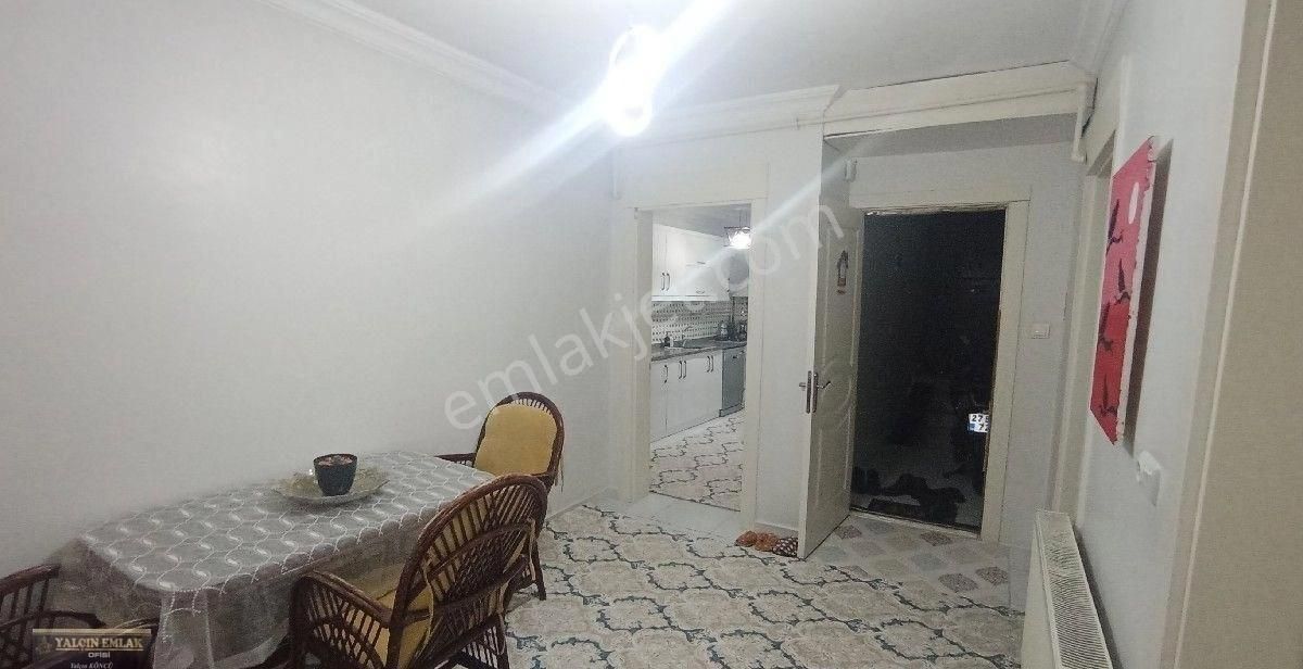 Konumu Güzel Ana Caddeye Yakın 2+1 Bakımlı Giriş Kat - Görsel 34