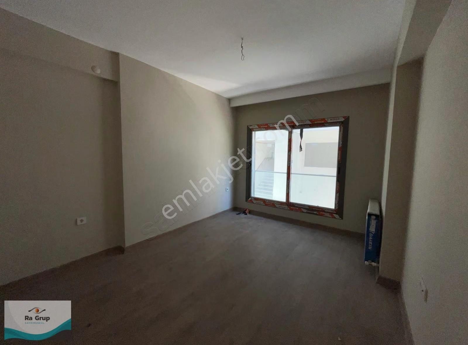 Karşıyaka B.üçokta Ebeveyn Banyolu Sıfır 2+1 Daire H-2 - Görsel 6