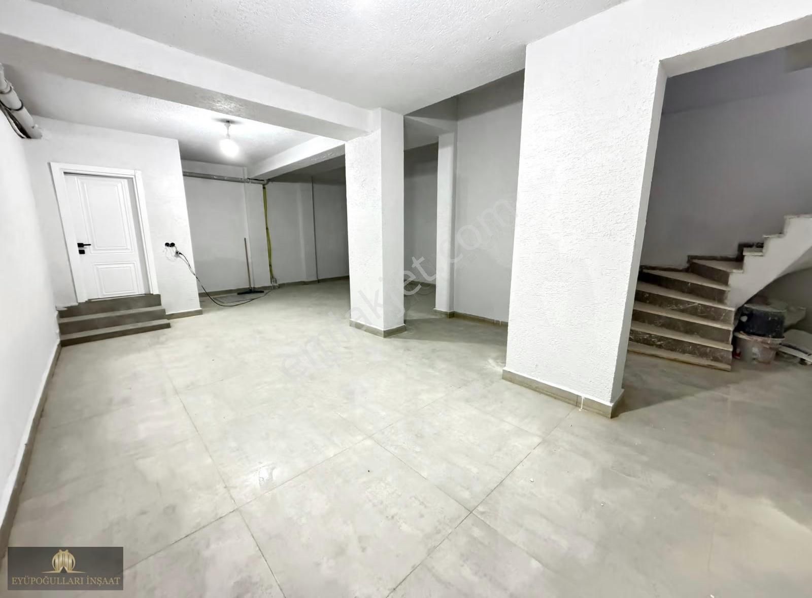B.paşa Yenidoğan Mah. 2 Katlı 120 M2 Yeni Bina Kiralık Dükkan - Görsel 5