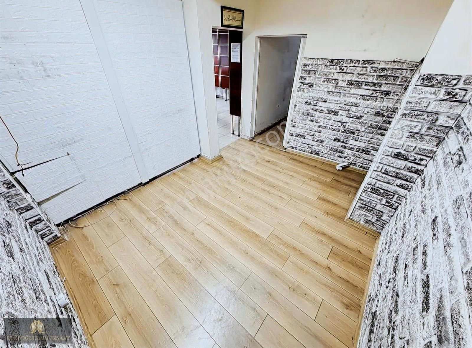 Bayrampaşa Merkezinde Köşe Cephe Kiralık Dükkan - Görsel 25