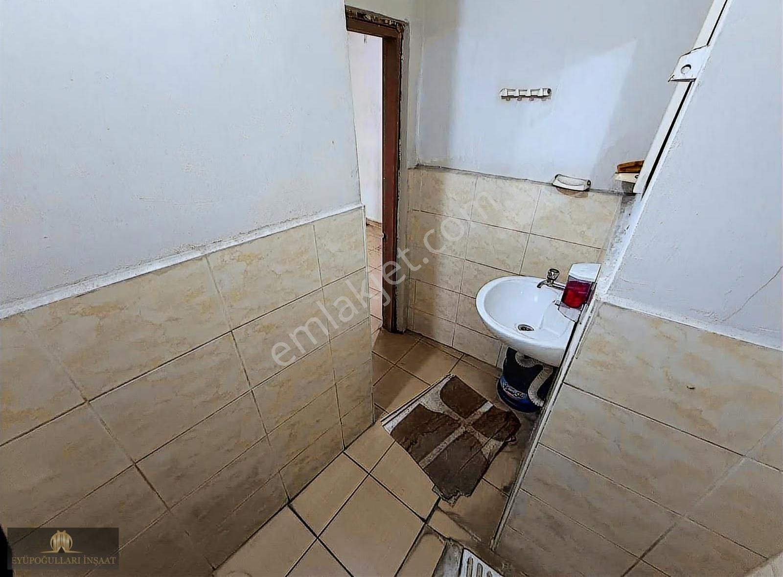 Bayrampaşa Merkezinde Köşe Cephe Kiralık Dükkan - Görsel 6
