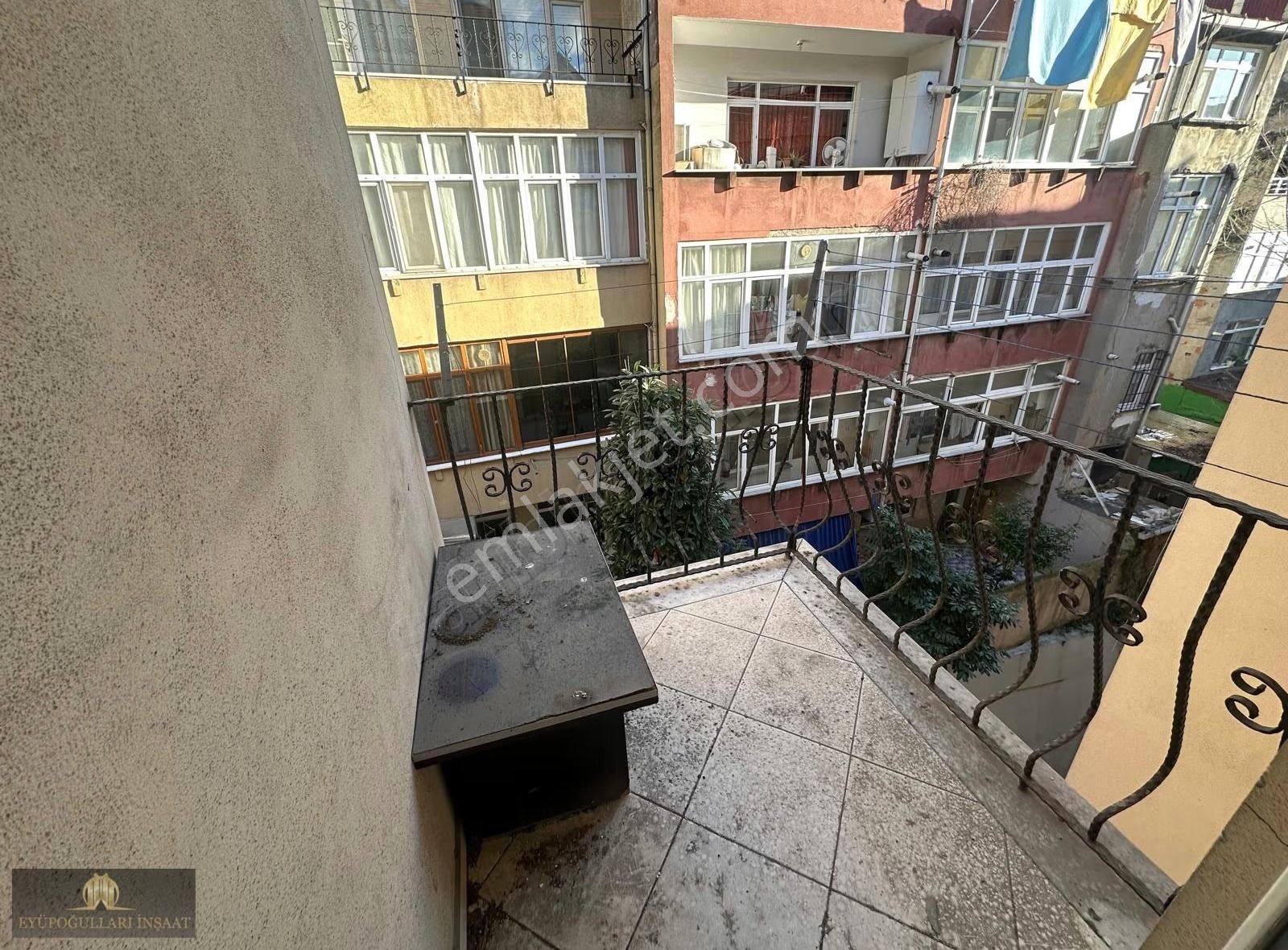 B.paşa Yenidoğan Mah. 2+1 95 M2 Köşe Başı Satılık Daire - Görsel 2