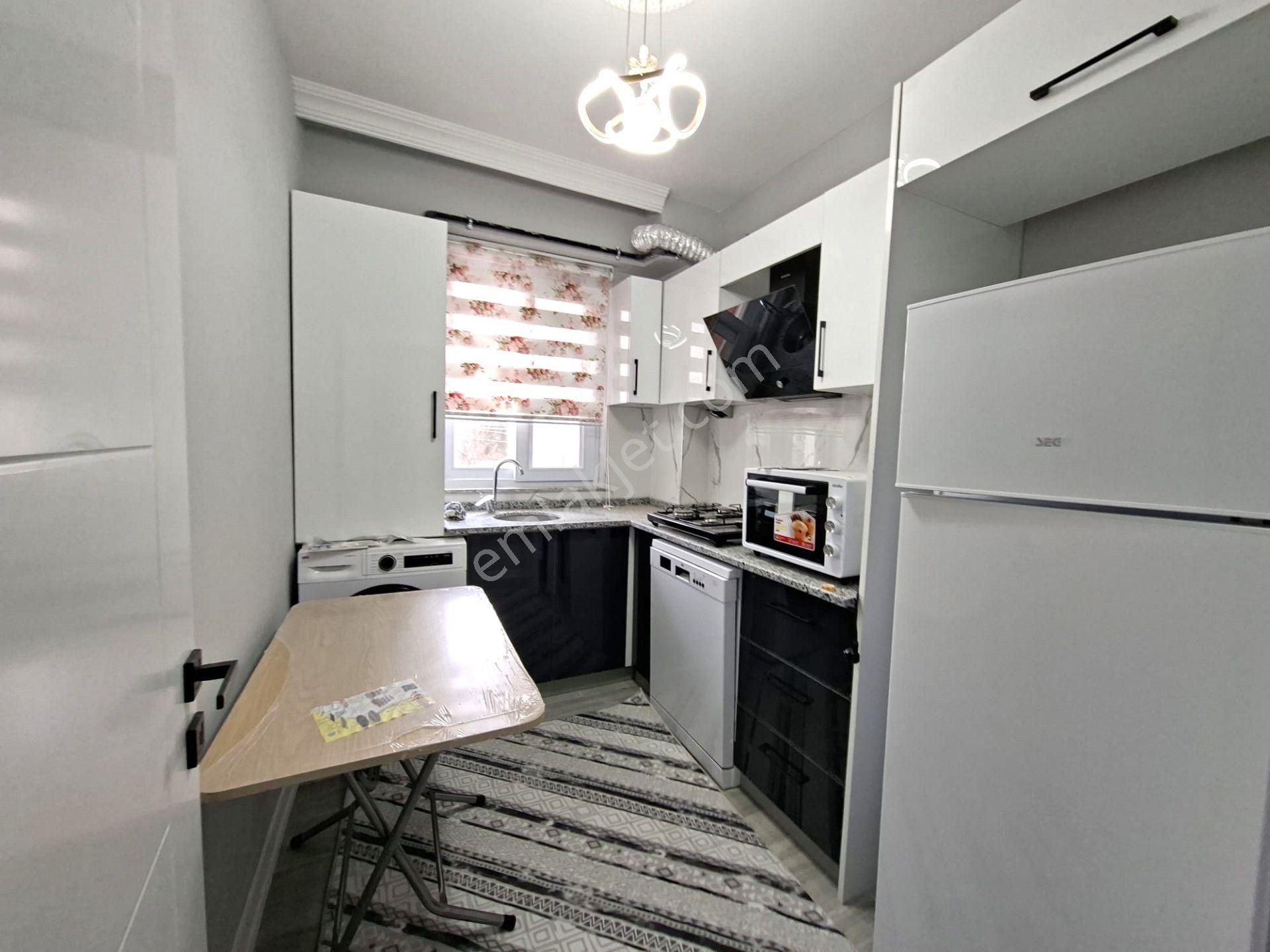 Recep Ümit'ten Şarhöyük Mahallesi Büyük Park Yakınında (sıfır) Eşyalı Kiralık 2+0 Ferah Geniş Daire - Görsel 5