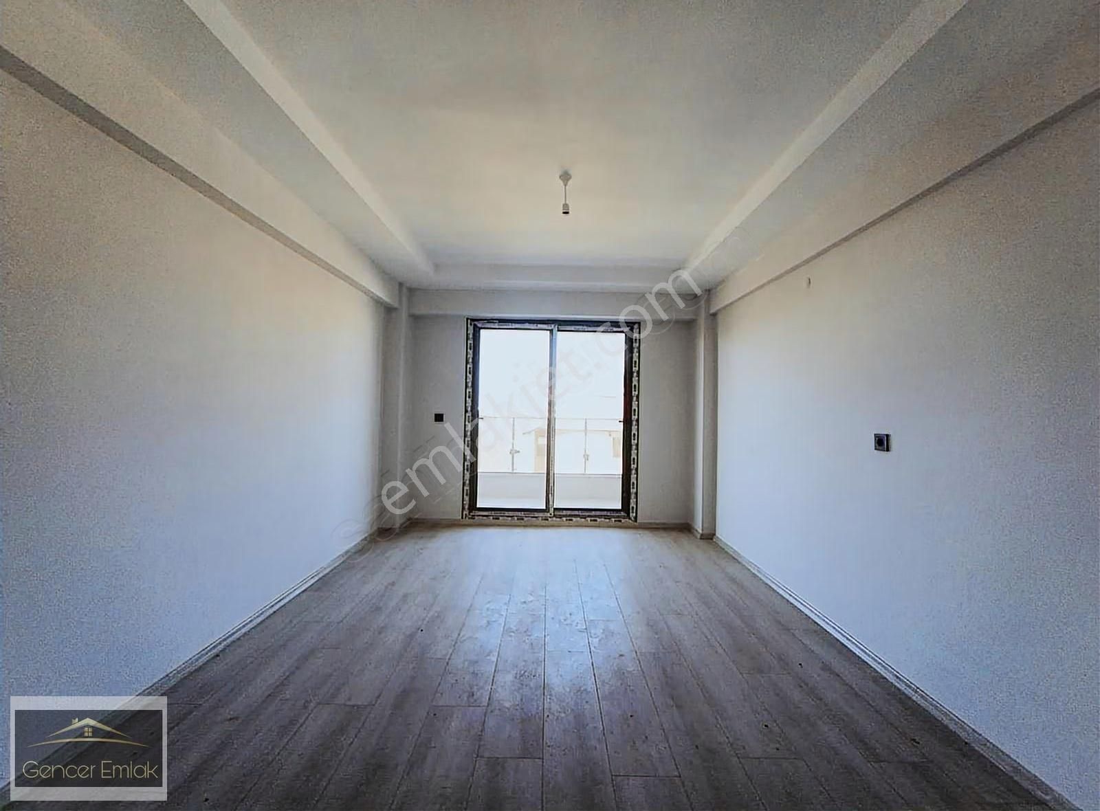 Salihli Yeşilyurt Ta 2+1 Geniş Ve Ferah Ara Kat Daire