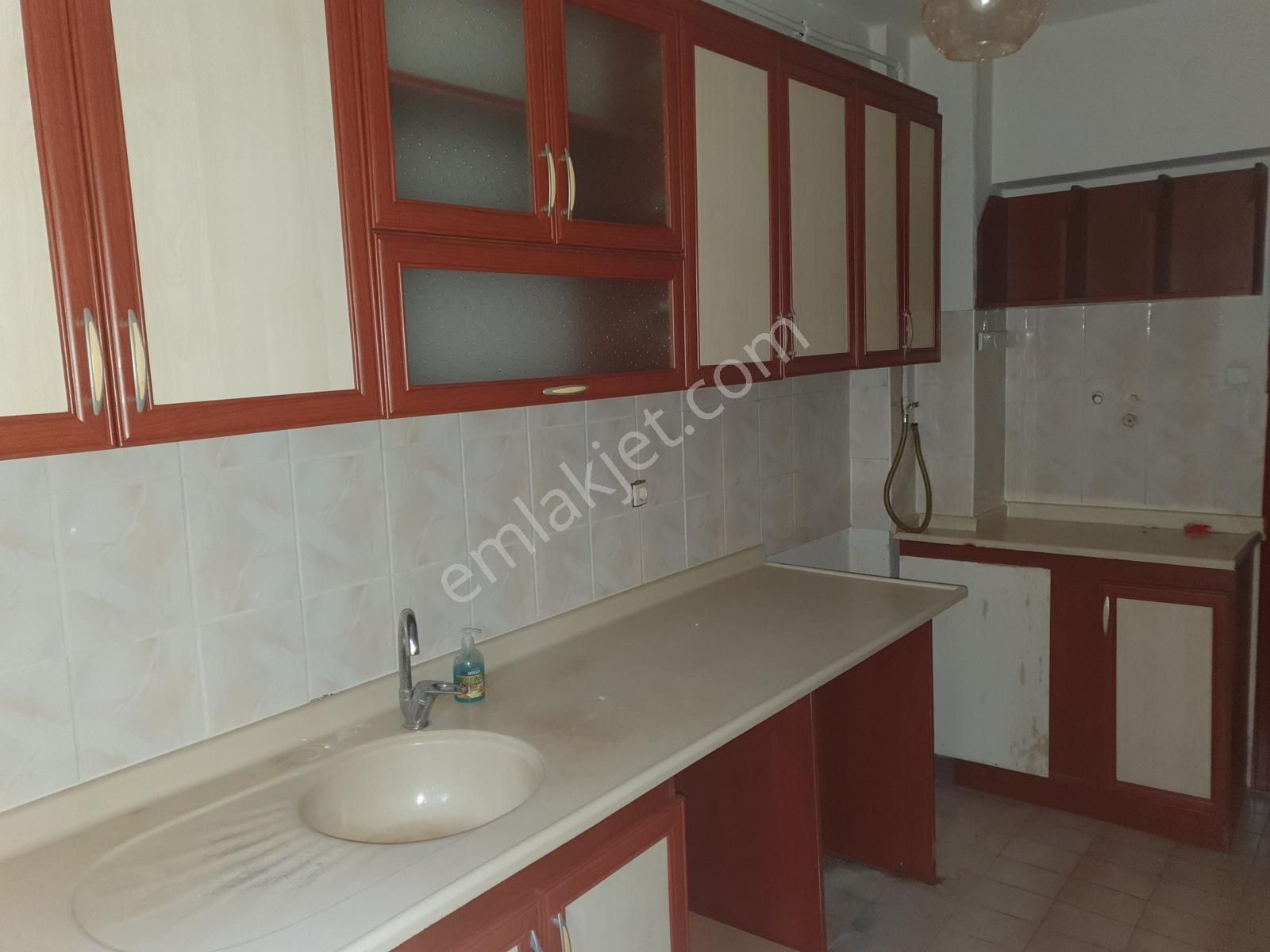 İstiklal Mah. Adalarda Şehrin Tam Kalbinde Bakımlı Kiralık 3+1 - Görsel 5