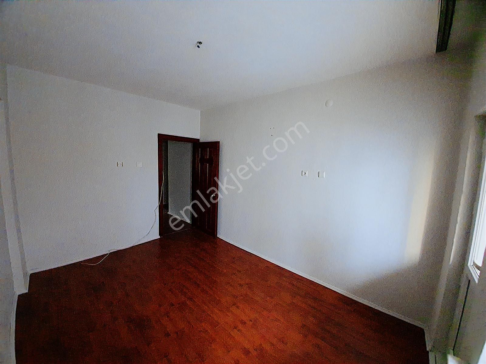 İstiklal Mah. Adalarda Şehrin Tam Kalbinde Bakımlı Kiralık 3+1 - Görsel 15