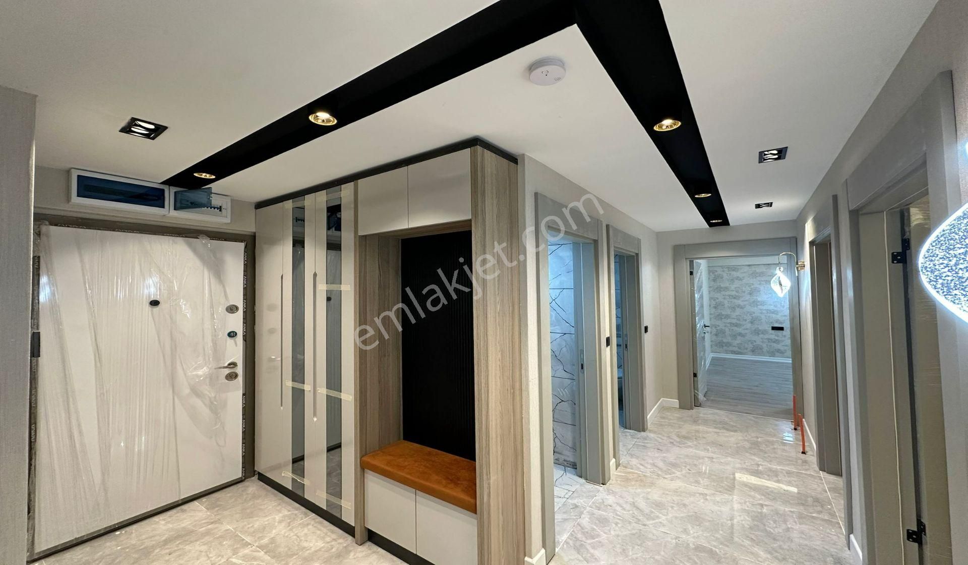 Karakayada Site Konseptinde Lüx Yapılı Geniş Mutfak Sıfır Daire - Görsel 28