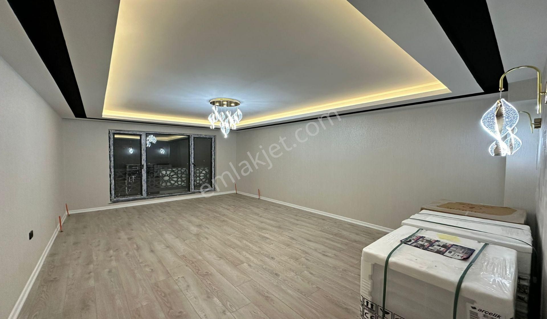 Karakayada Site Konseptinde Lüx Yapılı Geniş Mutfak Sıfır Daire - Görsel 14