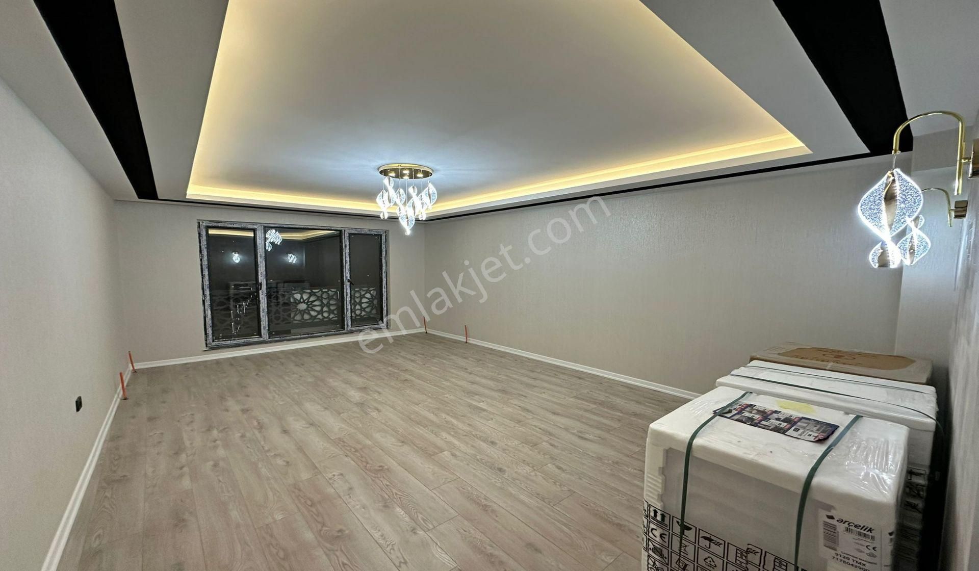 Karakayada Site Konseptinde Lüx Yapılı Geniş Mutfak Sıfır Daire - Görsel 13