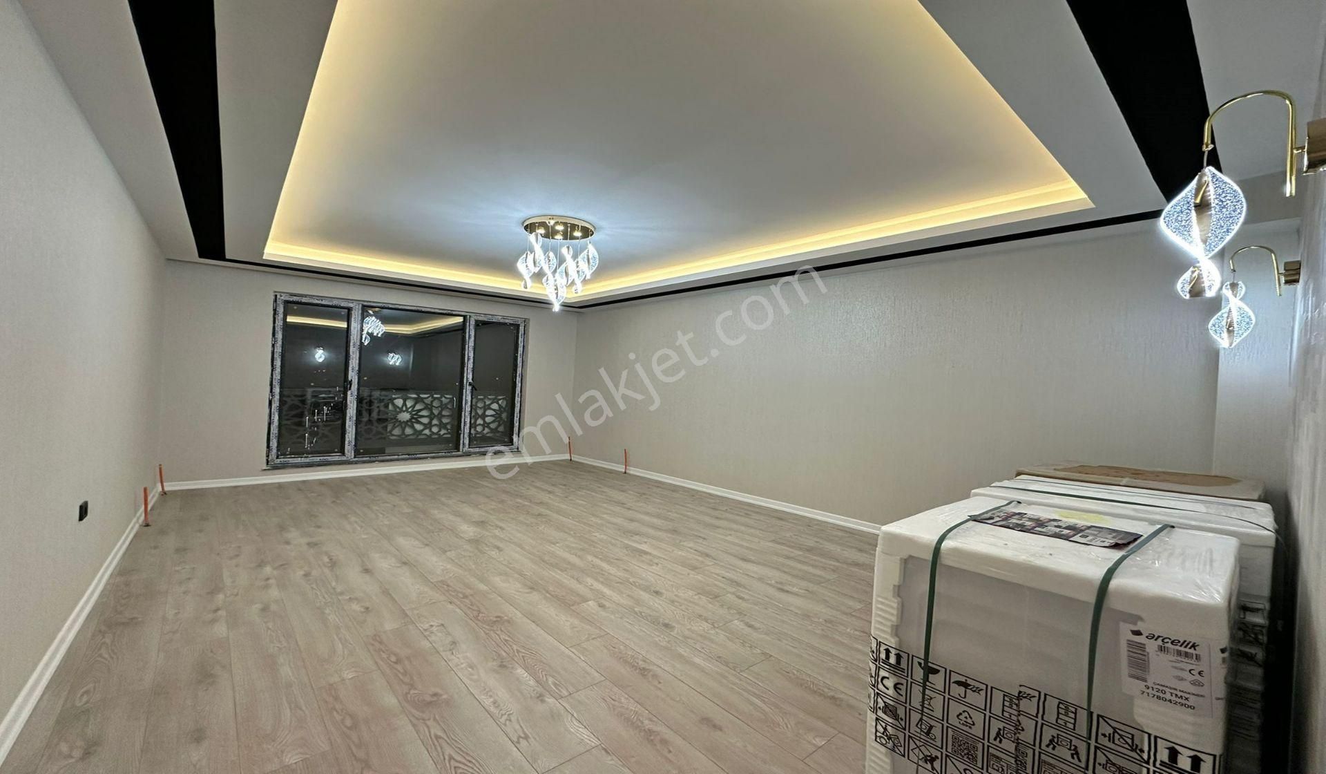 Karakayada Site Konseptinde Lüx Yapılı Geniş Mutfak Sıfır Daire - Görsel 12