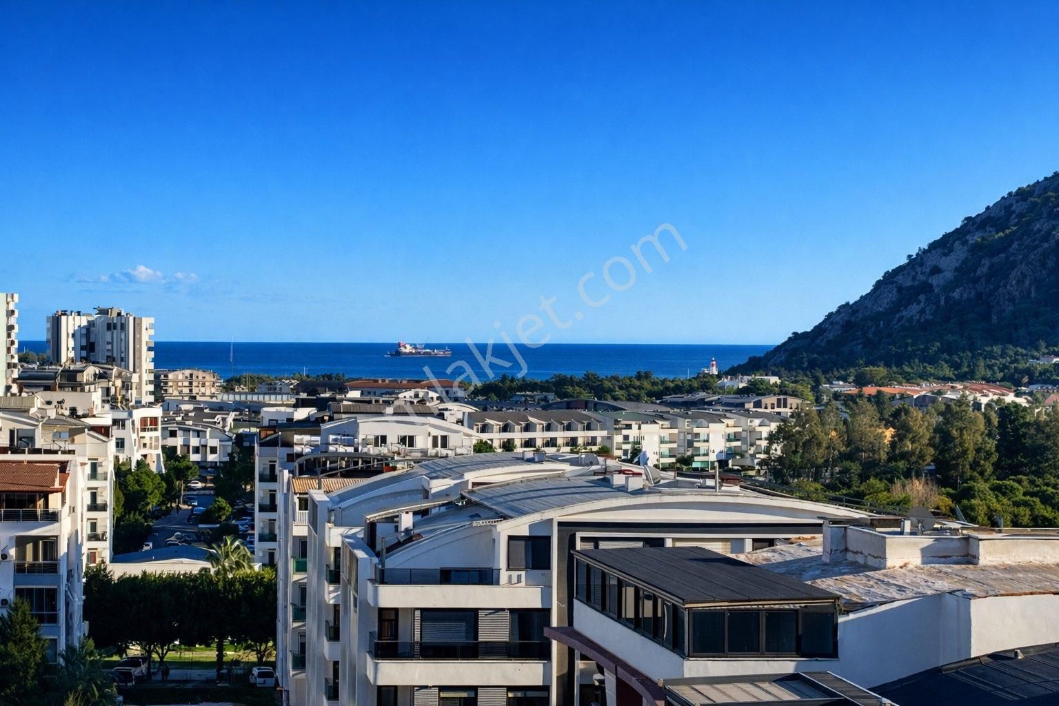 İskanlı + Otopark 145m2 Ara Kat 3+1 + Deniz Ve Doga Manzaralı - Görsel 5