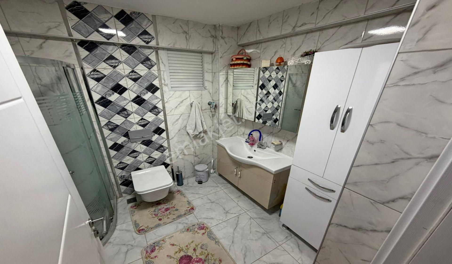 Kuşcağızda Cadde Yakını Katta Lüx Yapılı 3+1 Masrafsız - Görsel 28