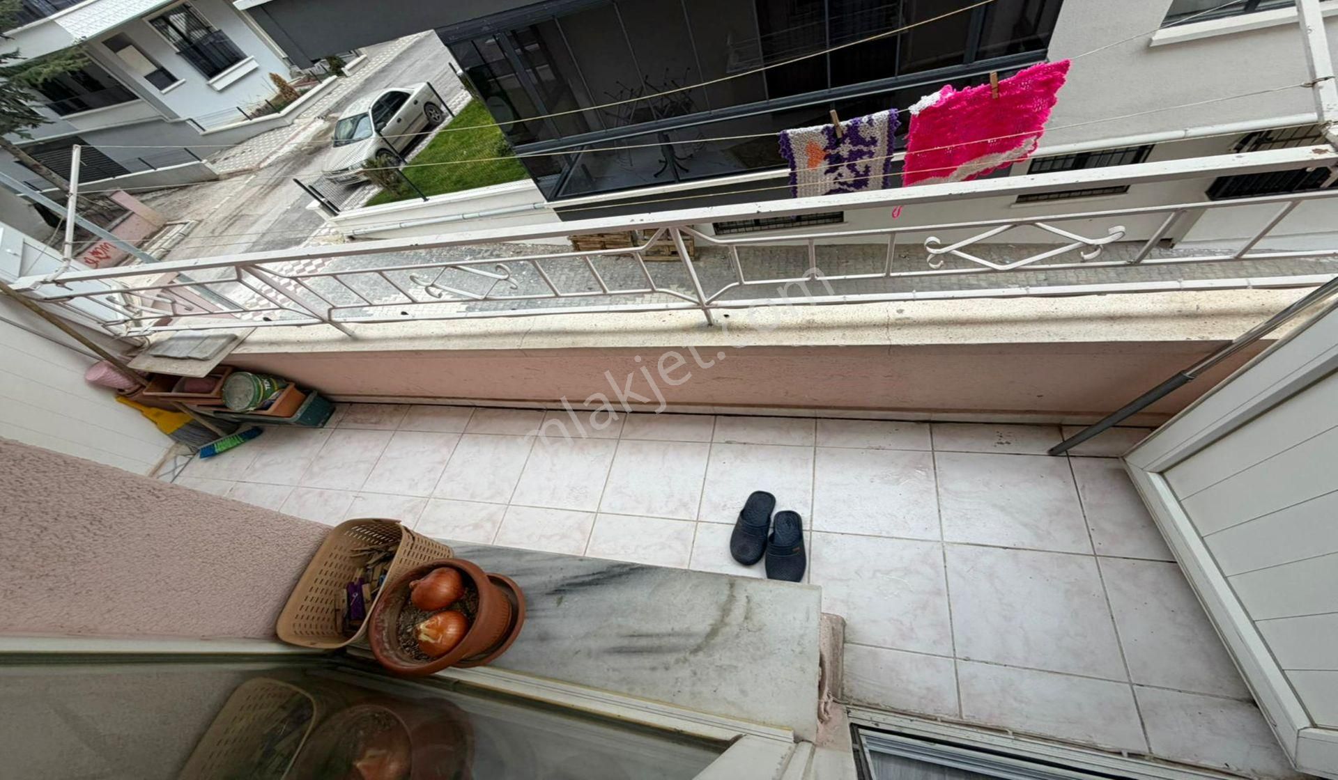 Kuşcağızda Cadde Yakını Katta Lüx Yapılı 3+1 Masrafsız - Görsel 13