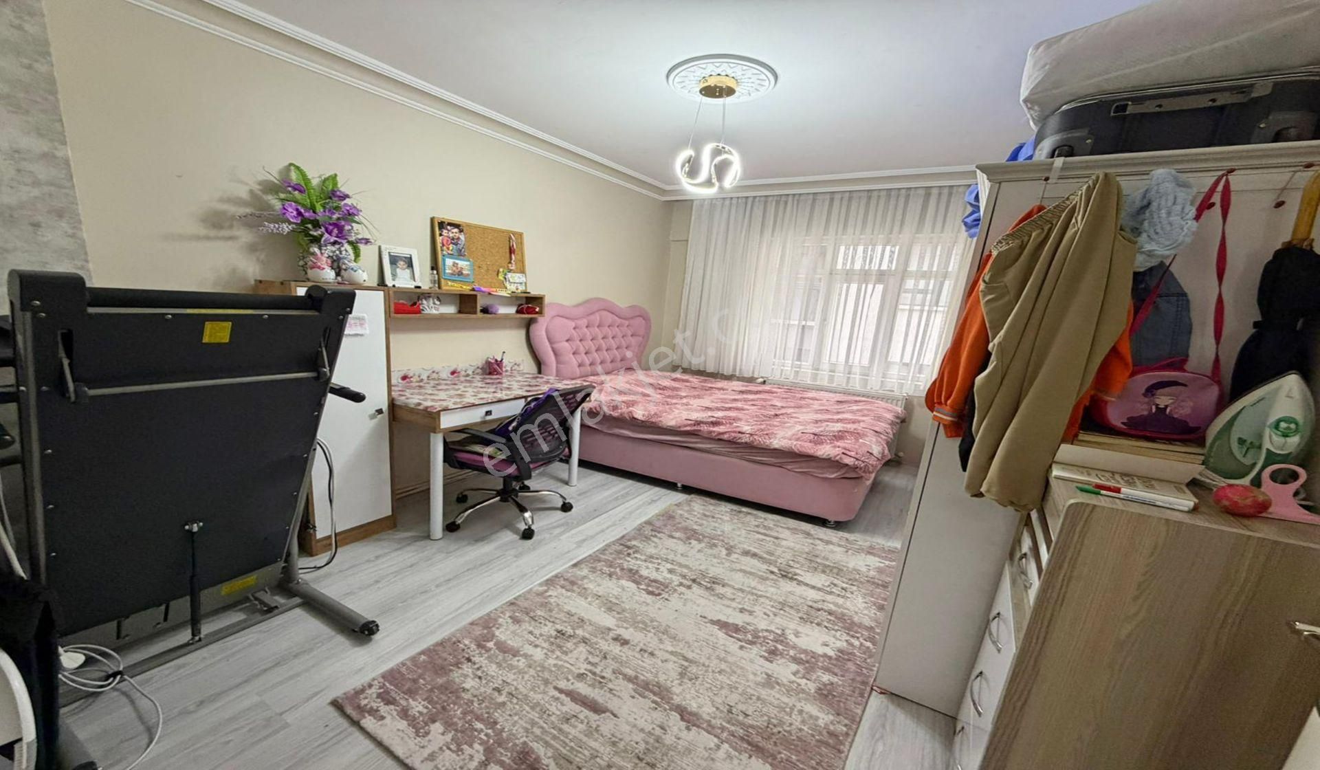 Kuşcağızda Cadde Yakını Katta Lüx Yapılı 3+1 Masrafsız - Görsel 18