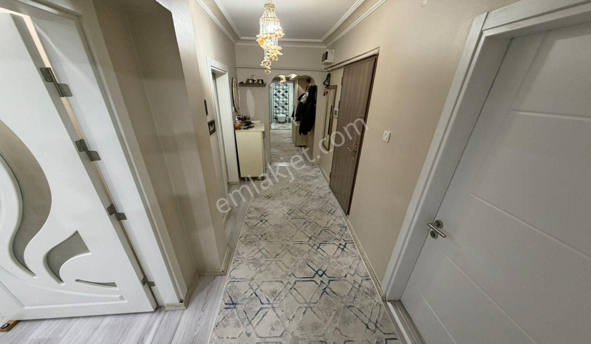 Kuşcağızda Cadde Yakını Katta Lüx Yapılı 3+1 Masrafsız - Görsel 31