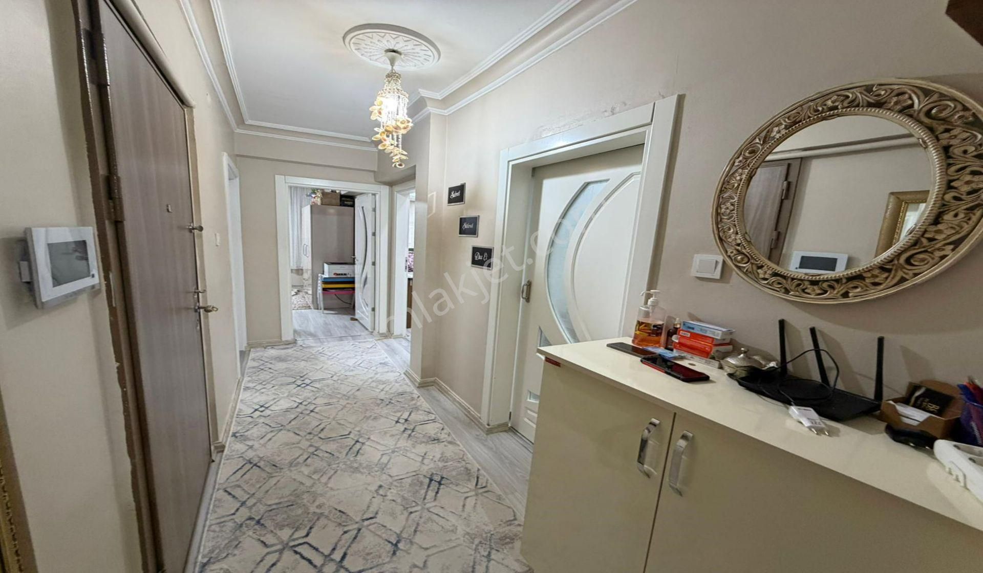 Kuşcağızda Cadde Yakını Katta Lüx Yapılı 3+1 Masrafsız - Görsel 32