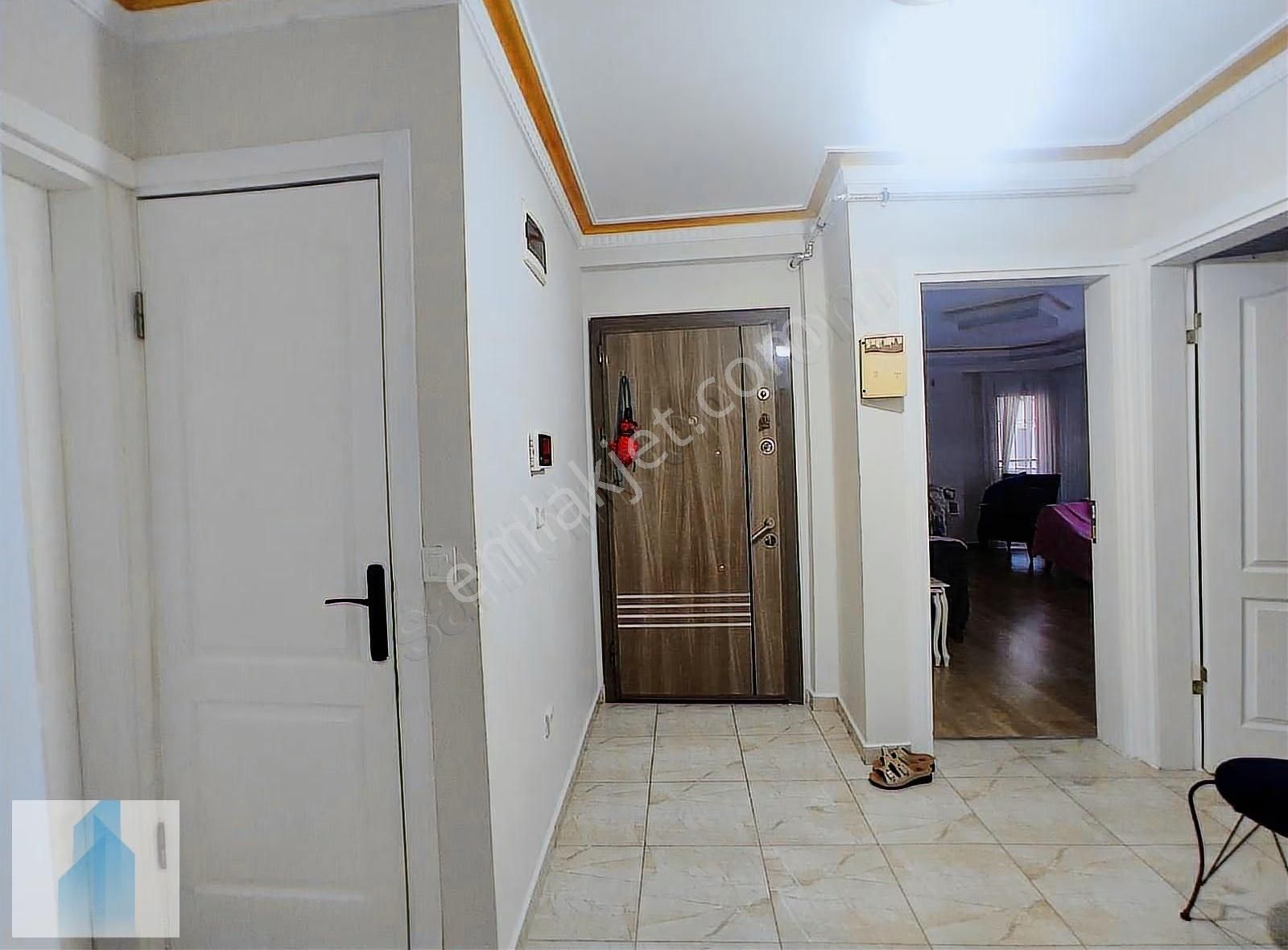 Bağcılar Mahmutbey De Satılık 2+1, 90 M2 Harika Daire - Görsel 2