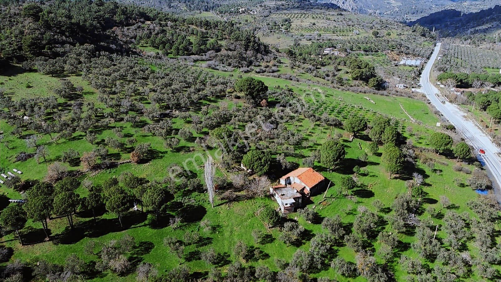 Bergama Selçuk Mah.'de 35.458m2 Yola Cepheli Satılık Tarla - Görsel 29