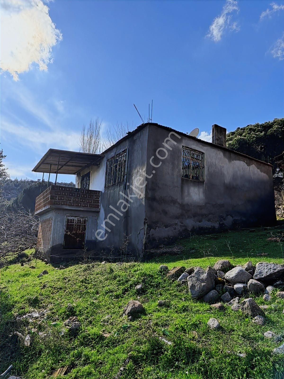 Bergama Selçuk Mah.'de 35.458m2 Yola Cepheli Satılık Tarla - Görsel 6