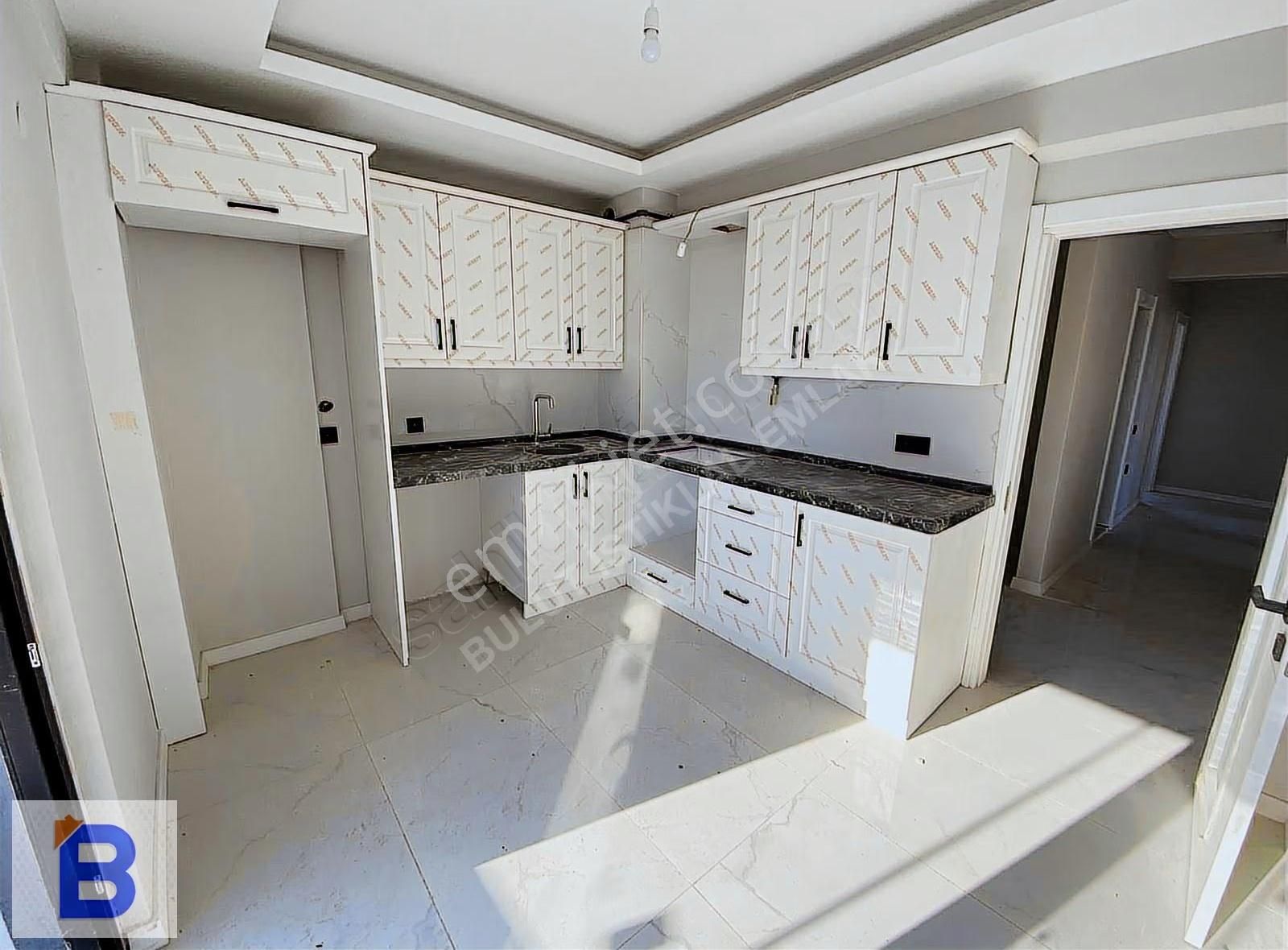 Bulut Emlaktan İlkadım Derecikte Satılık 3+1 Daire - Görsel 16