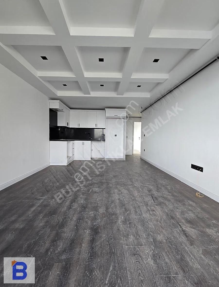 Bulut Emlak'tan Havuzlu Site Lüx Geniş Sıfır 1+1