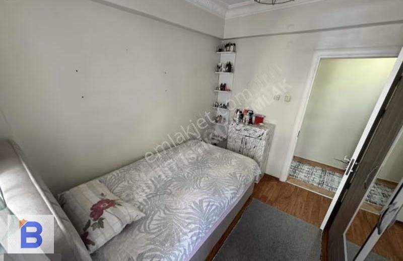 Bulut Emlaktan Pazar Mahallesinde Ara Kat 3+1 Fırsat Daire - Görsel 10