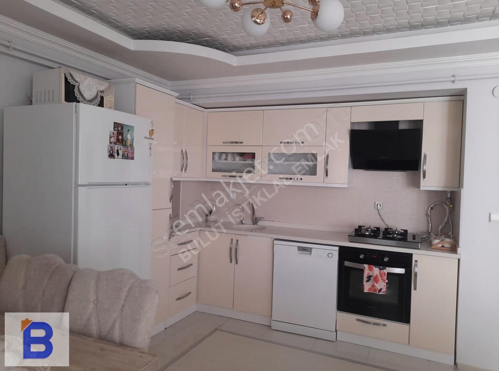 Bulut Emlaktan Bafrada Merkezi Konum Fırsat 2+1 Daire - Görsel 3