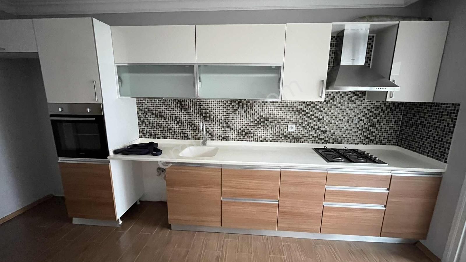 Marinaya Yakın Lüks 2+1 Kapalı Mutfak Daire