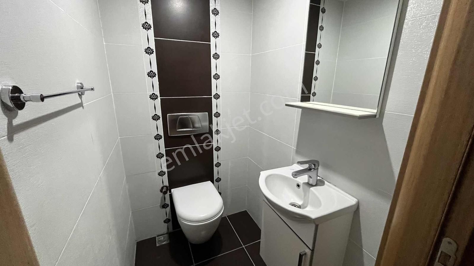 Marinaya Yakın Lüks 2+1 Kapalı Mutfak Daire - Görsel 13