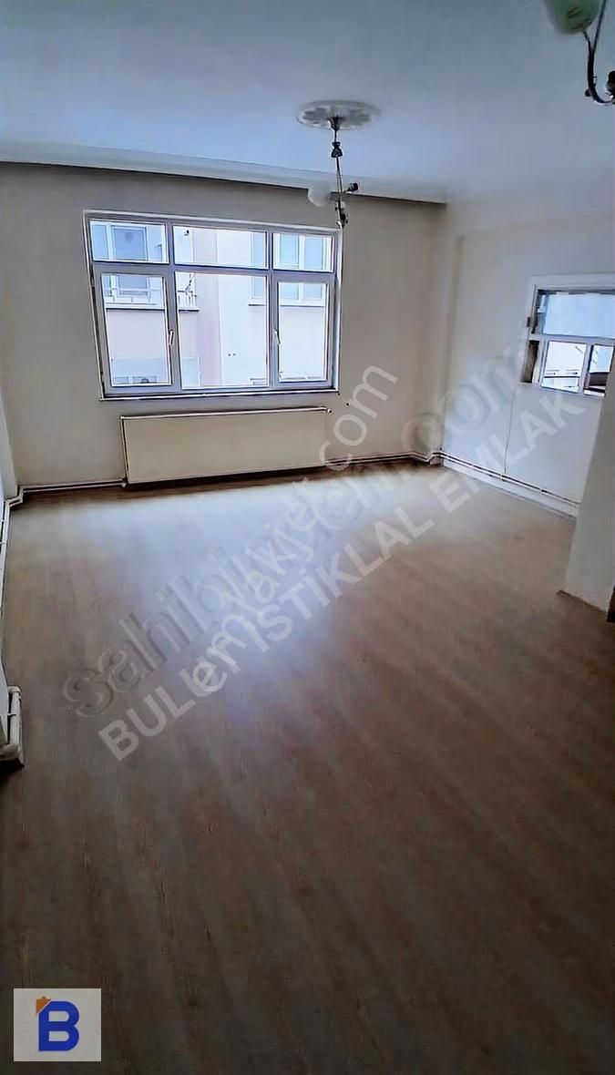 Bulut Emlaktan Gazi Caddesinde Ara Kat 3+1 100m2 Ferah Daire - Görsel 19