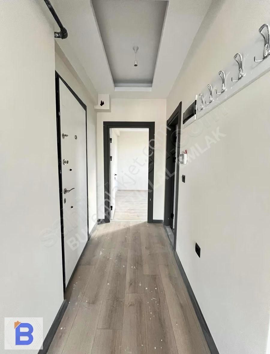 Bulut Emlak;ulaşıma Çok Yakın Fırsat 1+1 İskanlı Daire - Görsel 7