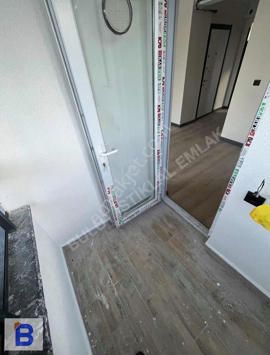 Bulut Emlak;ulaşıma Çok Yakın Fırsat 1+1 İskanlı Daire - Görsel 11