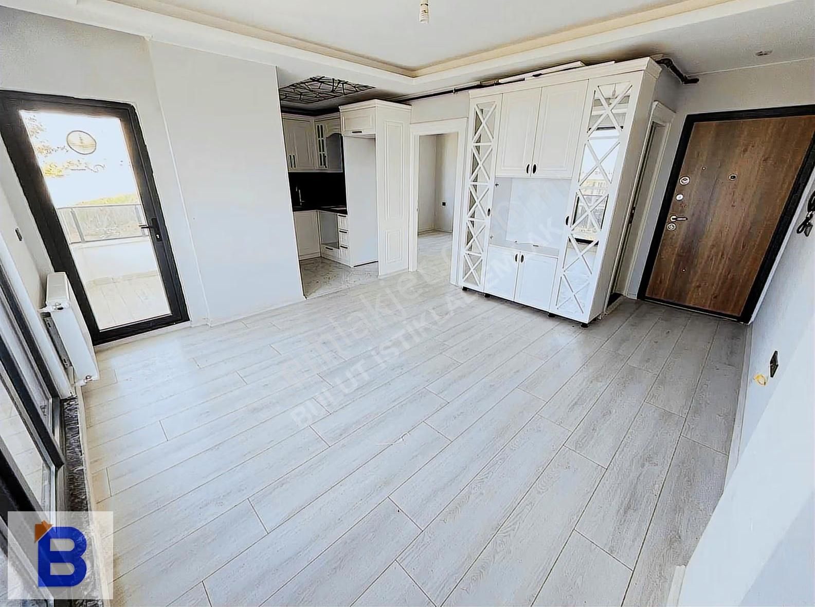 Bulut Emlak;ara Kat Ulaşıma Çok Yakın İskanlı D.manzaralı 1+1