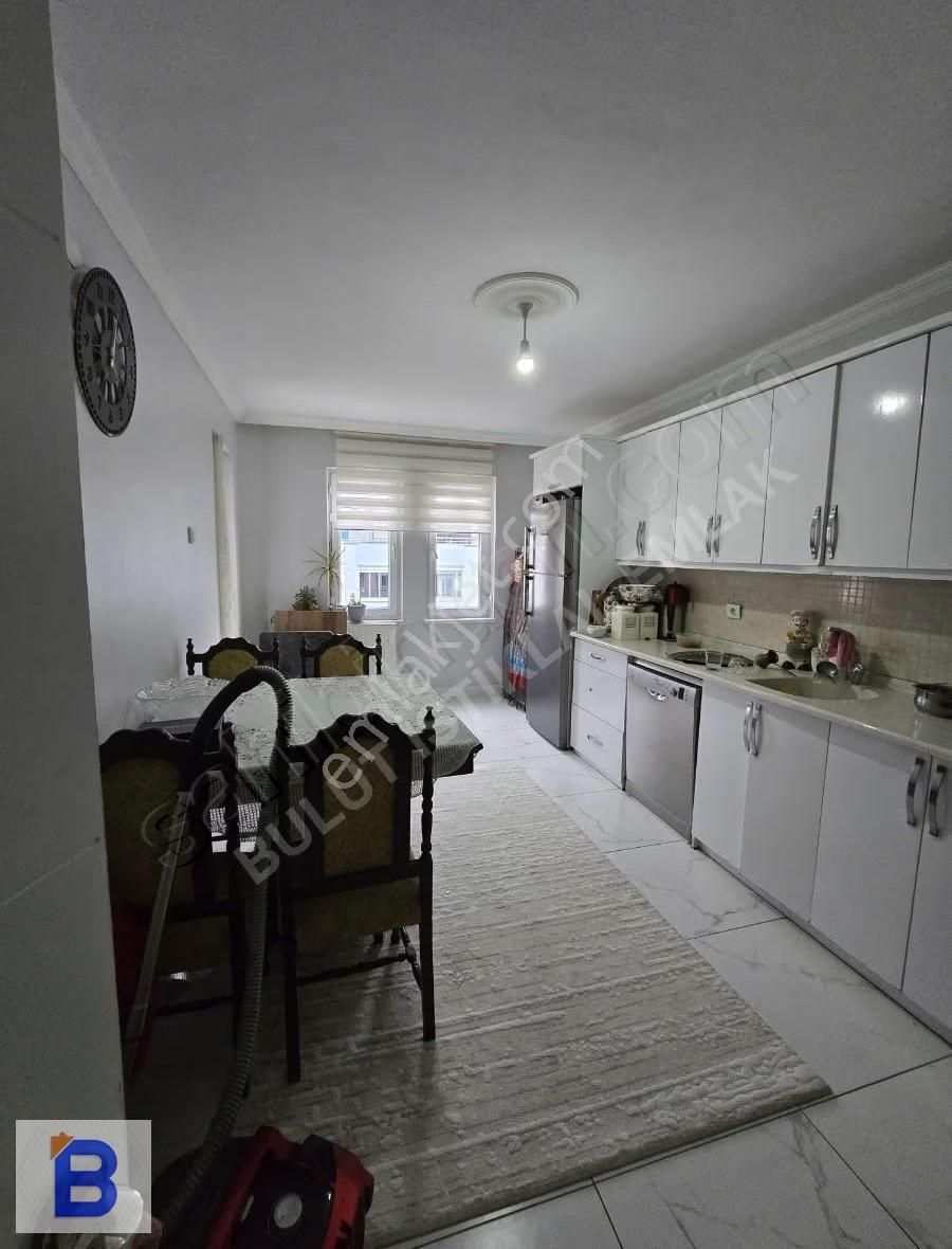 Bulut Emlak'tan Sahile 50 M. 3+1 - Görsel 28