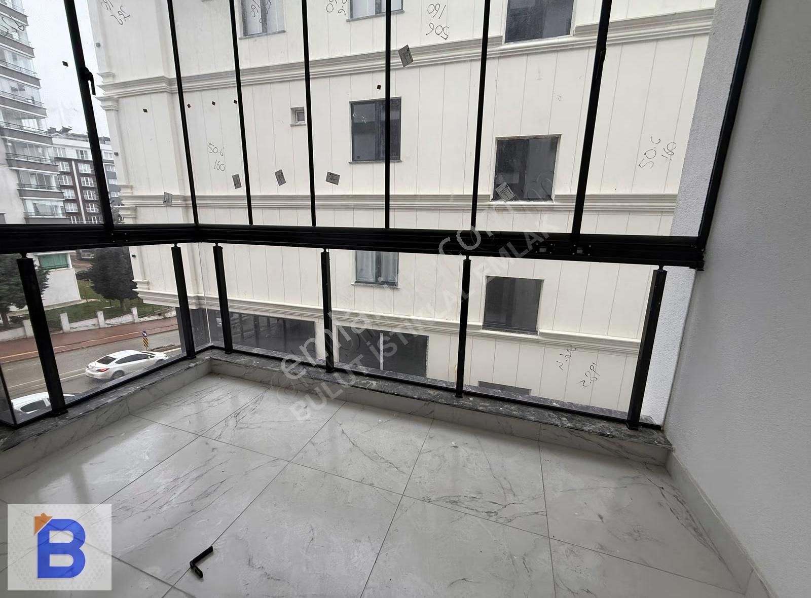 Bulut Emlaktan Serhat Caddesine Cephe Lüks 1+1 Satılık Daire - Görsel 21