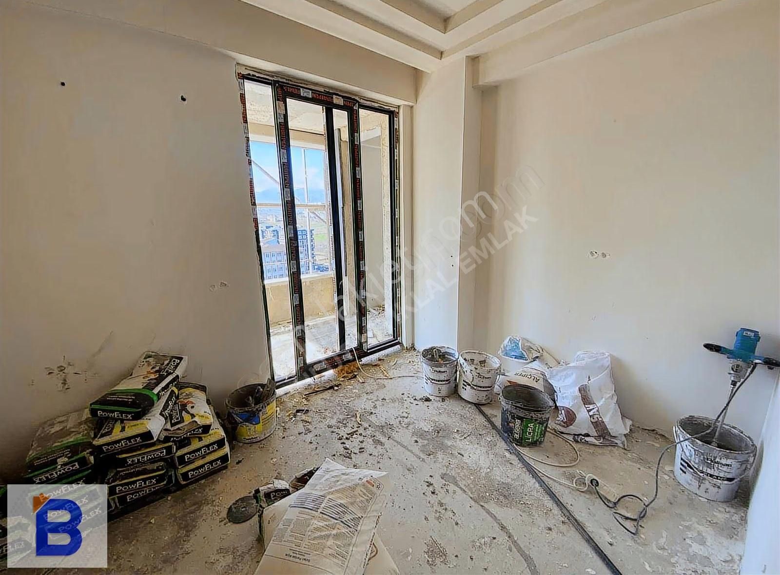 Bulut Emlak'tan Caddeye Cephe Havuzlu Sitede Lüks 2+1 Daire - Görsel 17