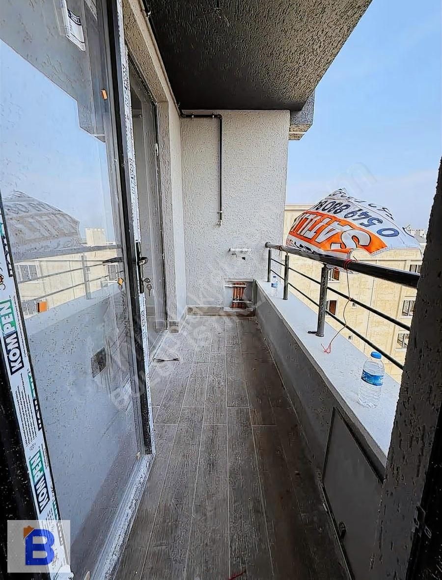 Bulut Emlaktan Atakum'da Deniz Manzaralı Satılık Lüks 1+1 Daire - Görsel 5