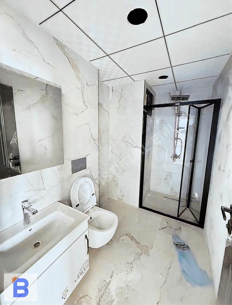 Bulut Emlaktan Atakum'da Deniz Manzaralı Satılık Lüks 1+1 Daire - Görsel 18