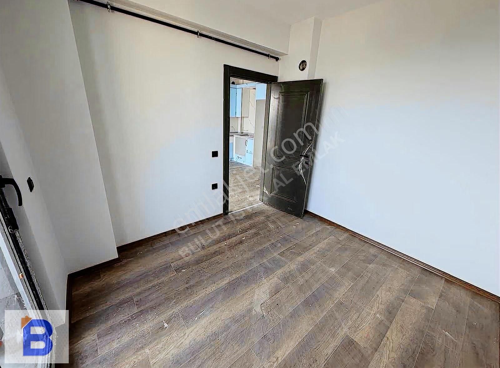 Bulut Emlaktan Atakum'da Deniz Manzaralı Satılık Lüks 1+1 Daire - Görsel 17