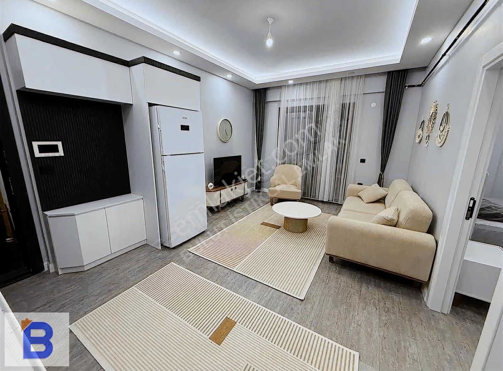 Bulut Emlaktan Atakum'da Cadde'ye Cephe Lüks 1+1 Satılık Daire