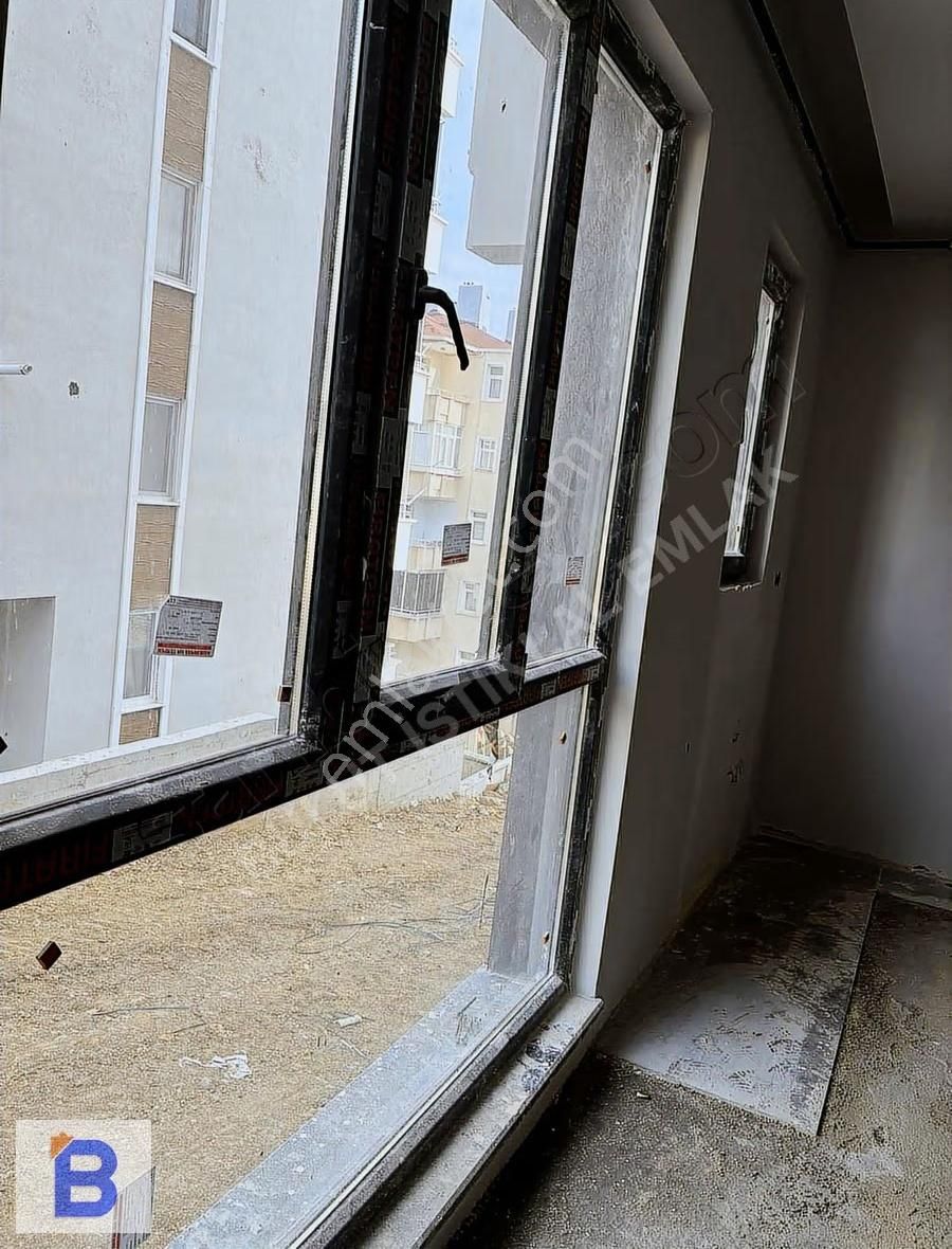 Bulut Emlaktan Tramvaya Yakın 1+1 Daire - Görsel 17