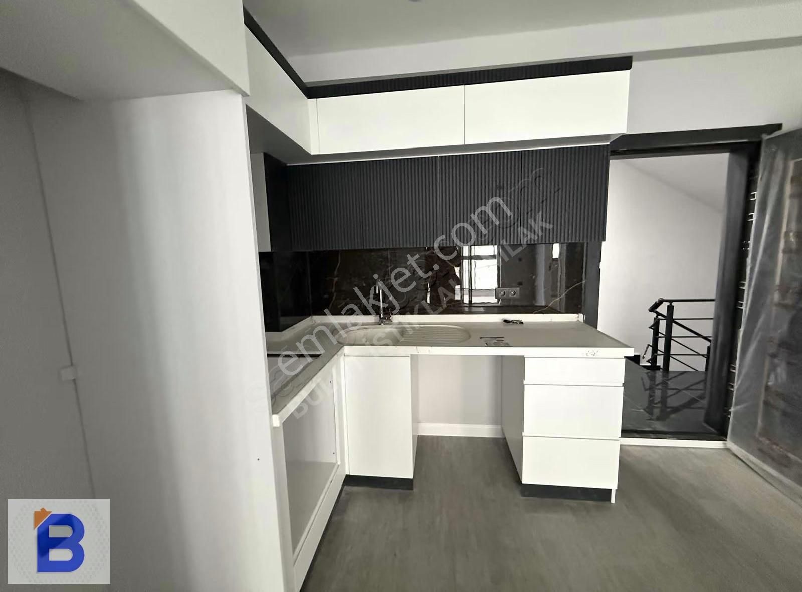 Bulut Emlak'tan Atakum'da Merkezi Lokasyonda Lüks 1+1 Daire - Görsel 8