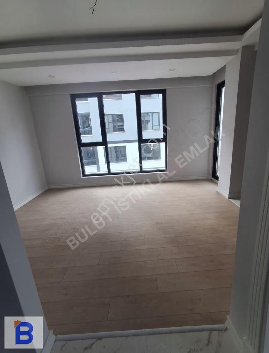 Bulut Emlaktan Satılık 1+1 Daire