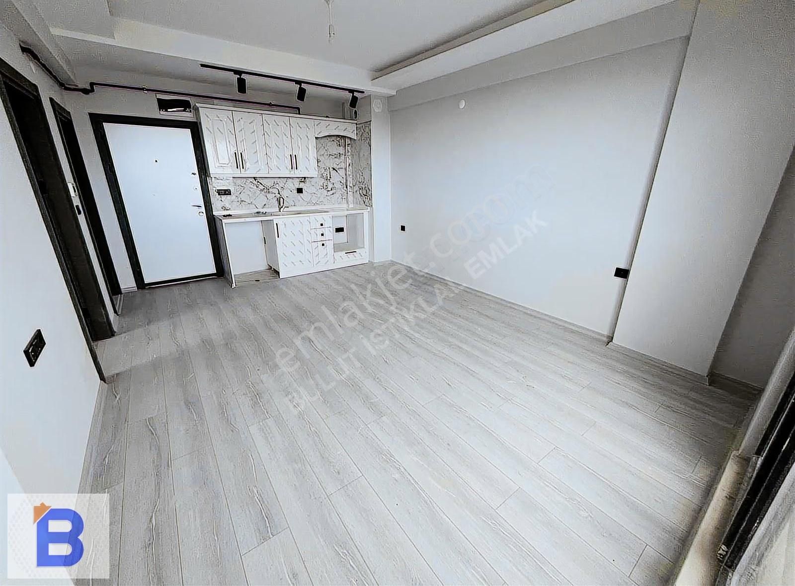 Bulut Emlak;ara Kat Sıfır Merkezi Konum 1+1 Daire