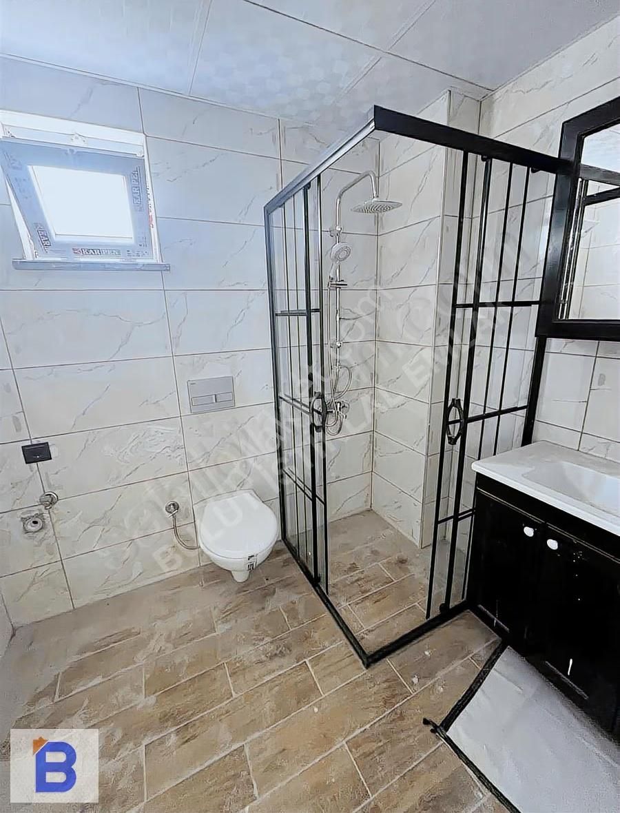 Bulut Emlak Esenevlerde Tramvaya Çok Yakın İskanlı Lüks 1+1 - Görsel 2